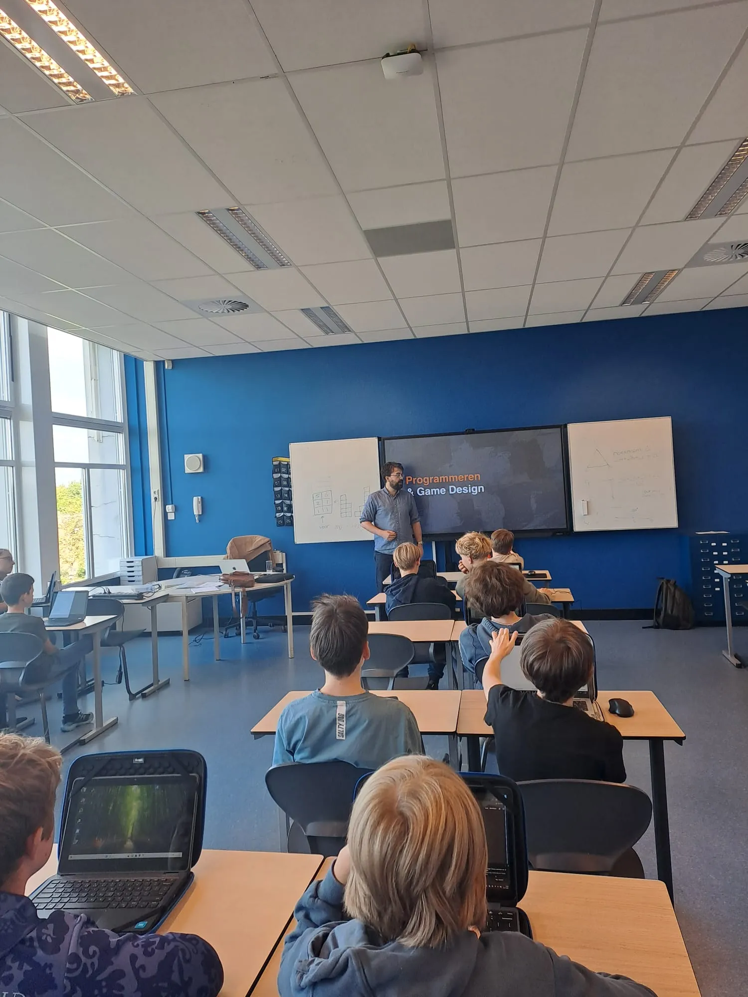 Mickey voor de klas bij Bredagora
